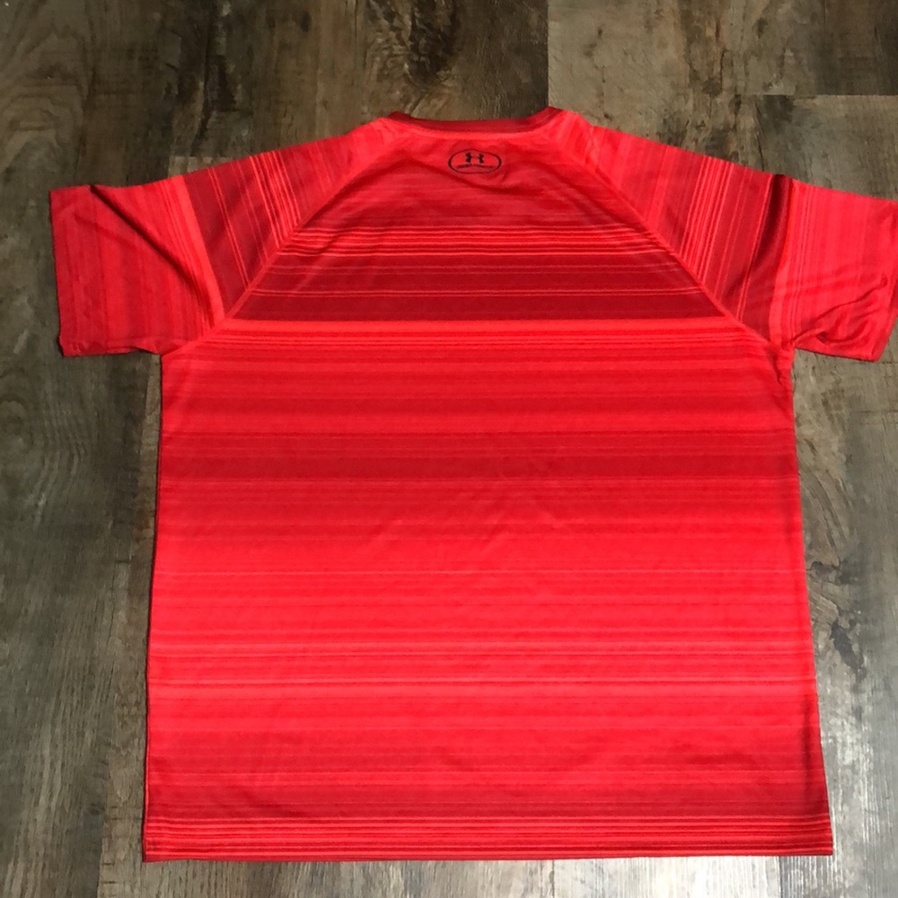 Under Armour TShirt - Picture 4 of 5